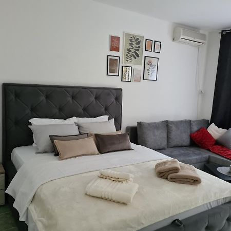 Apartman Rosemary Sveti Stefan Extérieur photo